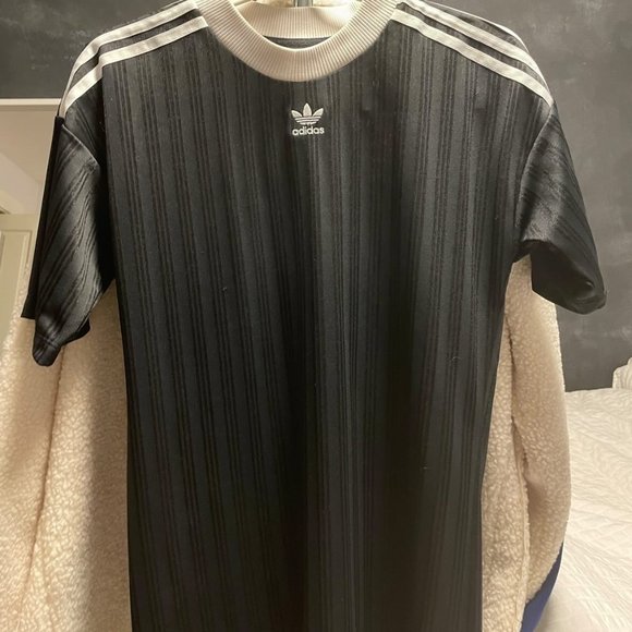 Adidas Mini T-Shirt Dress (bought from aritzia) - Picture 3 of 3